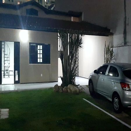 Casa Confortavel Por Temporada Apartment ฟอร์ตาเลซา ภายนอก รูปภาพ
